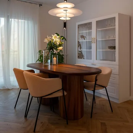 Designer Flat With Character アパート ベオグラード